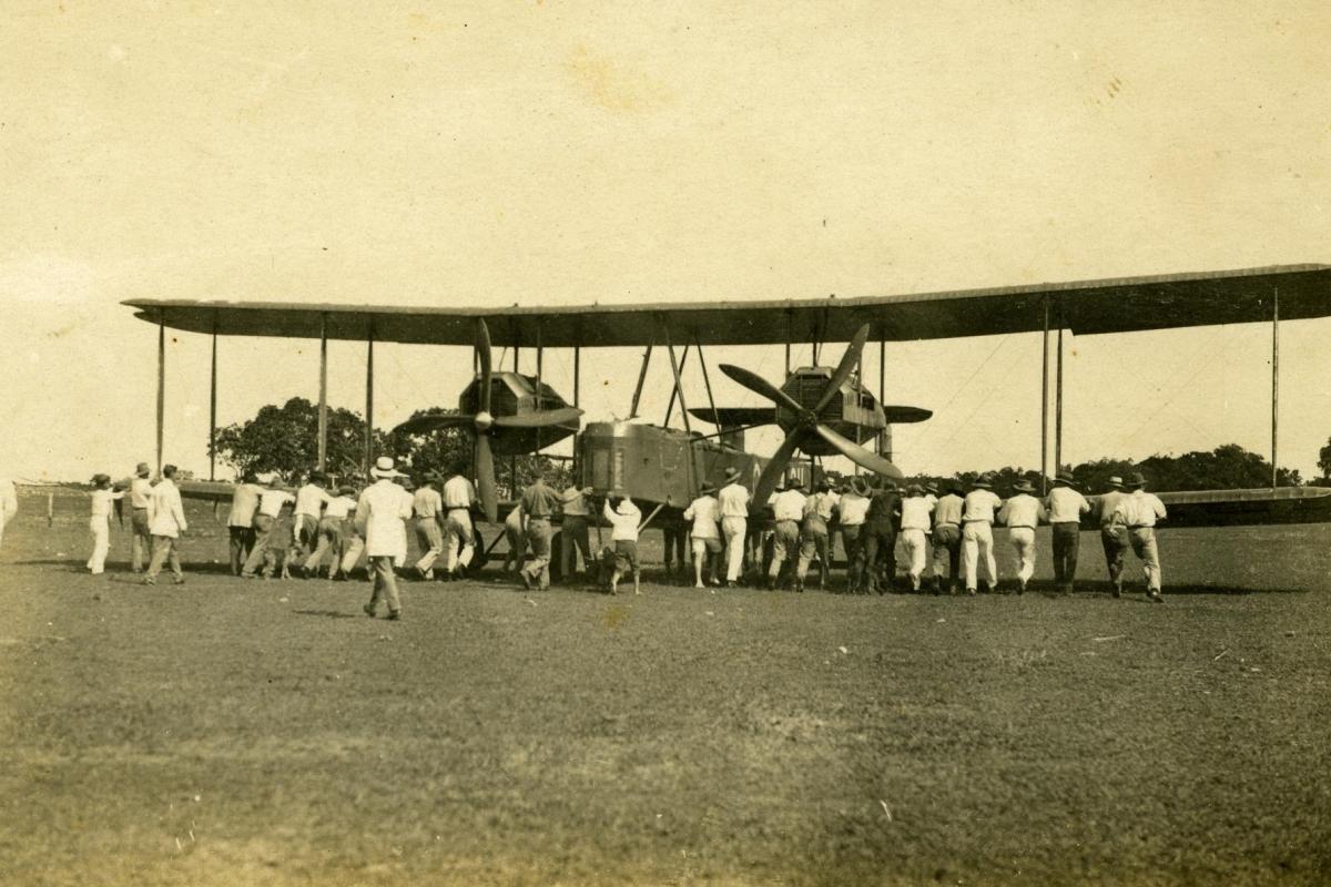 Ross and Keith Smith’s aeroplane in Darwin in 1919.
