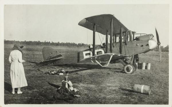 Lieutenants Ray Parer and John McIntosh arrive in Darwin in their Airco DH.9 aircraft on 4 August 1920, eight months after the Smith Brothers.